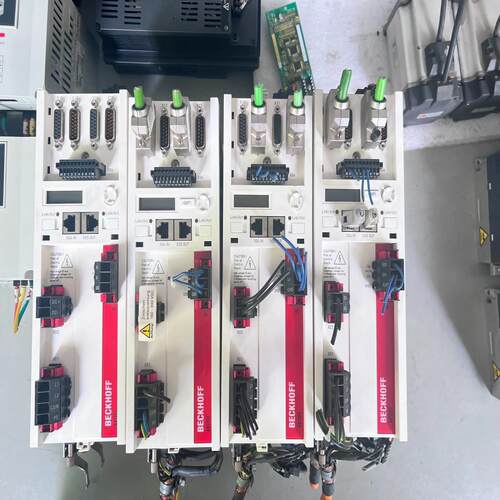 议~倍福驱动器 AX5203-0000 成色不错 实物拍摄