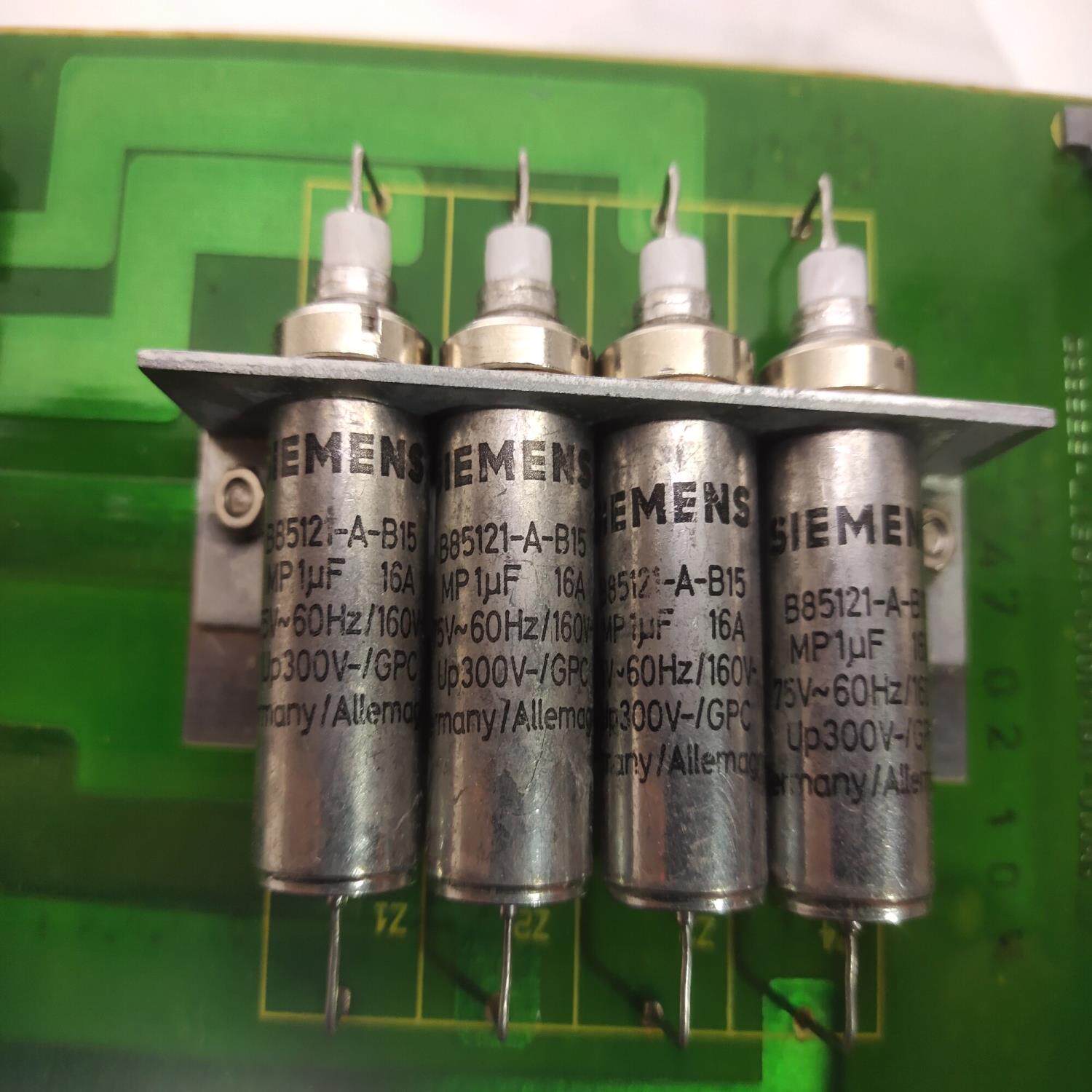 （设备配件）--B1560A  uF70B85121Mp1 A 16V