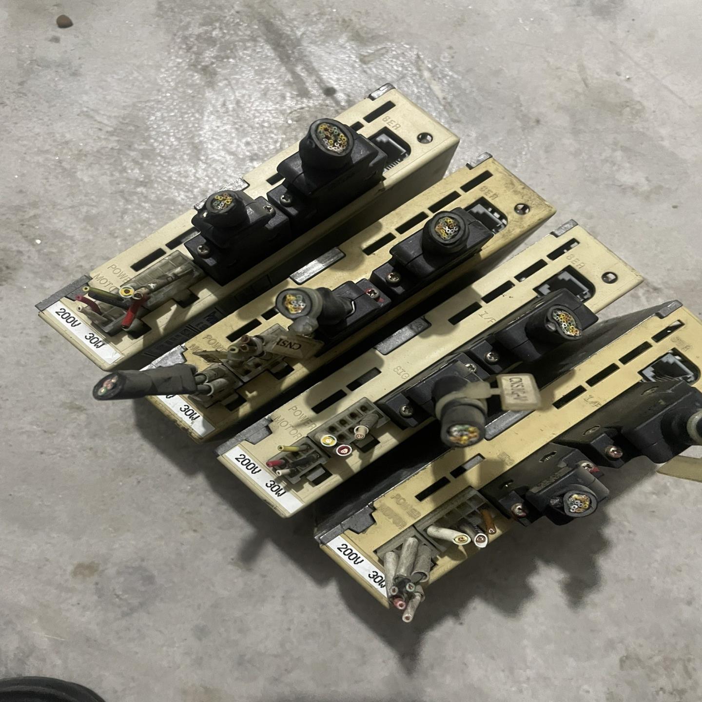 驱动器 MSD3A3P1EB 30W质量保证