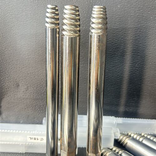 取断器短螺丝取出器挖机