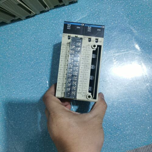 议价PLC CS1W-AD081 CS1W-可维修