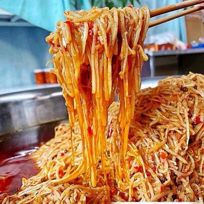 云南德宏特产油淋酸笋丝开胃下饭香辣酸笋傣味竹笋丝即食特色臭笋
