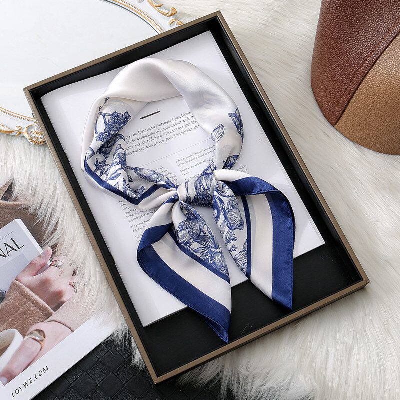 70丽锦缎简约小方巾时尚职业领巾女装饰防晒小披肩高级感丝巾批发