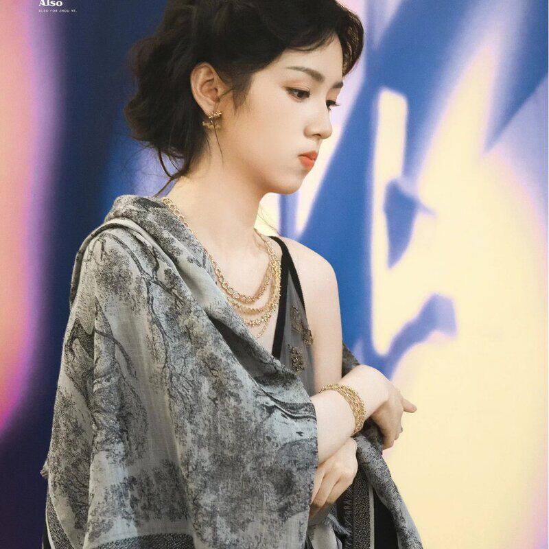 定制logo礼盒装周也同款真丝羊毛披肩女秋冬季保暖丛林围巾丝巾