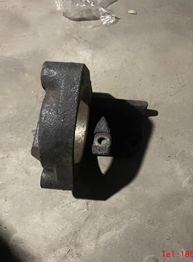 【非标价】长丰猎豹CS10前右半轴固定支架，原厂，驱动轴固定支架