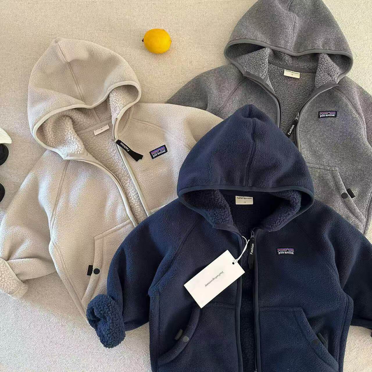 儿童连帽卫衣加绒男冬季新款小童一体绒开衫纯色宝宝外套女双面绒