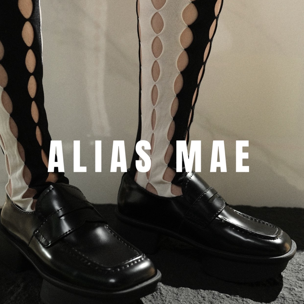 ALIASMAE真皮厚底方头女乐福鞋