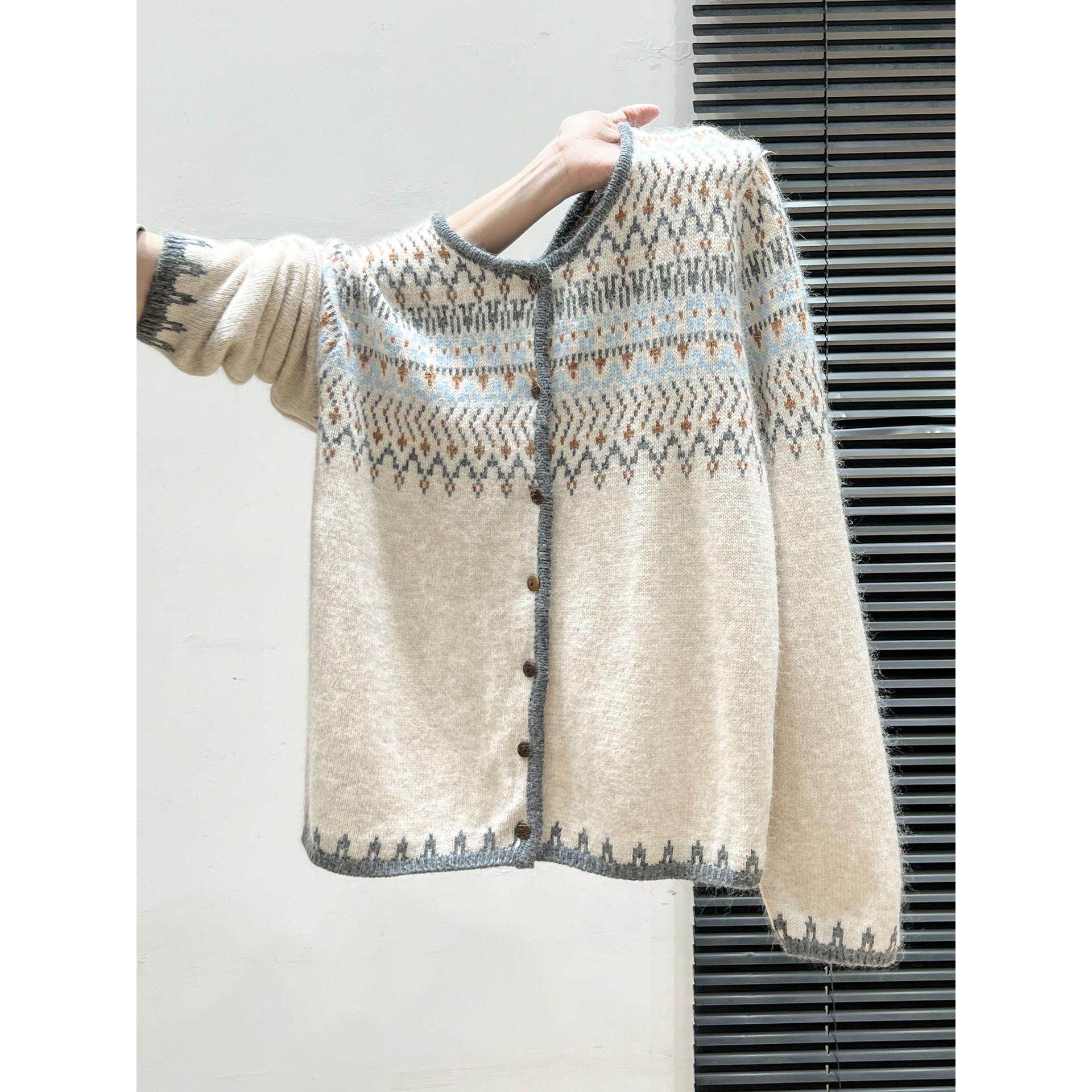 秋冬高级感费尔岛穿搭针织开衫毛衣女2025加厚外套宽松慵懒风上衣