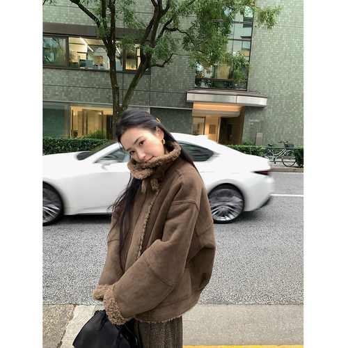 isaro uu 温暖包裹立领橄榄色100羊羔毛夹克冬日保暖外套