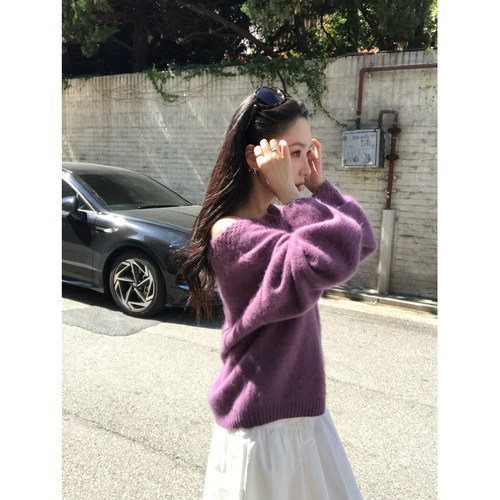 isaro uu 琉璃彩丝羊毛拉绒~手工钩花一字领拉绒温暖套头毛衣