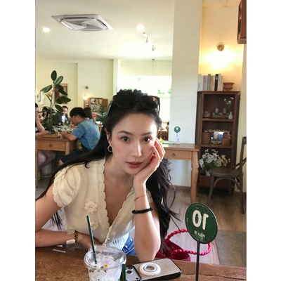isaro uu 微光彩丝vintage针织衫~手工钩花V领珠扣亚麻混纺短开衫