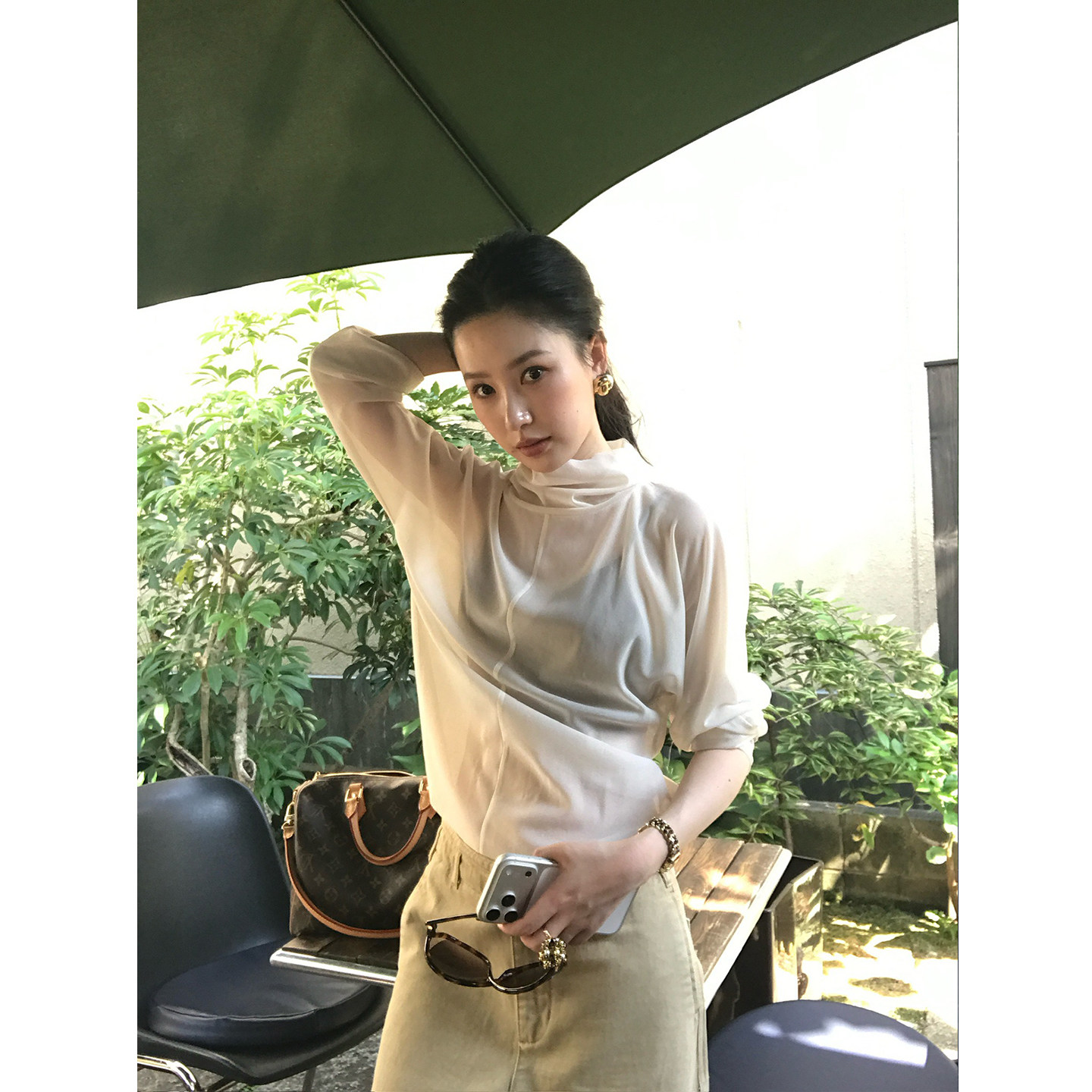 isaro uu 慵懒堆堆领薄纱内搭~若隐若现肤感打底网纱秋季叠穿上衣