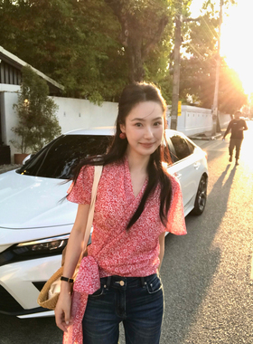 isaro uu 定染vintage衬衫~自由系带收腰碎花V领上衣