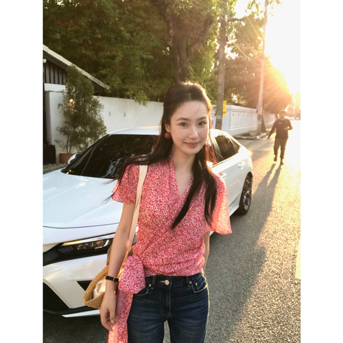 isaro uu 定染vintage衬衫~自由系带收腰碎花V领上衣