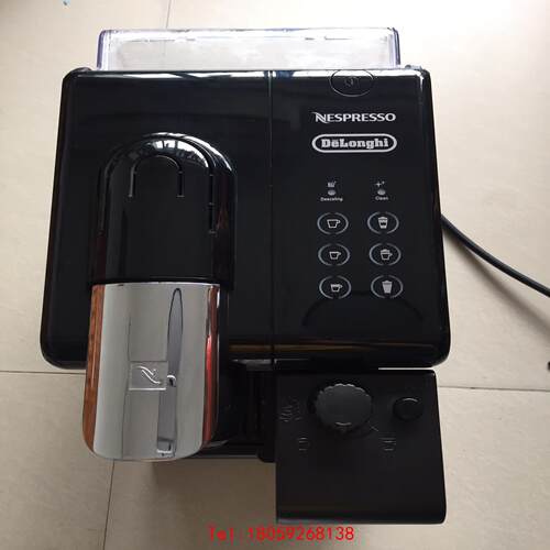 【非标价】雀巢胶囊咖啡机，型号EN550.B，意大利生产，成
