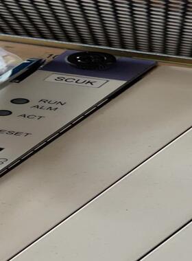 华为OLT5680t19寸机框无风扇，万兆主控SCUK，双万