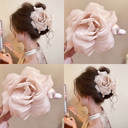 温柔花朵~珍珠头发抓夹女高级感2025年新款鲨鱼夹后脑勺旅行发卡