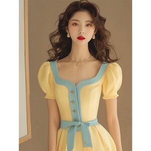 法式高级感方领泡泡袖收腰系带连衣裙女夏季撞色初恋清纯奶甜裙子