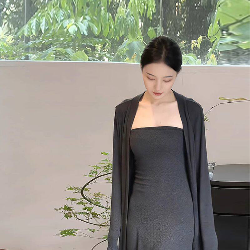 高级灰色弹力抹胸连衣裙