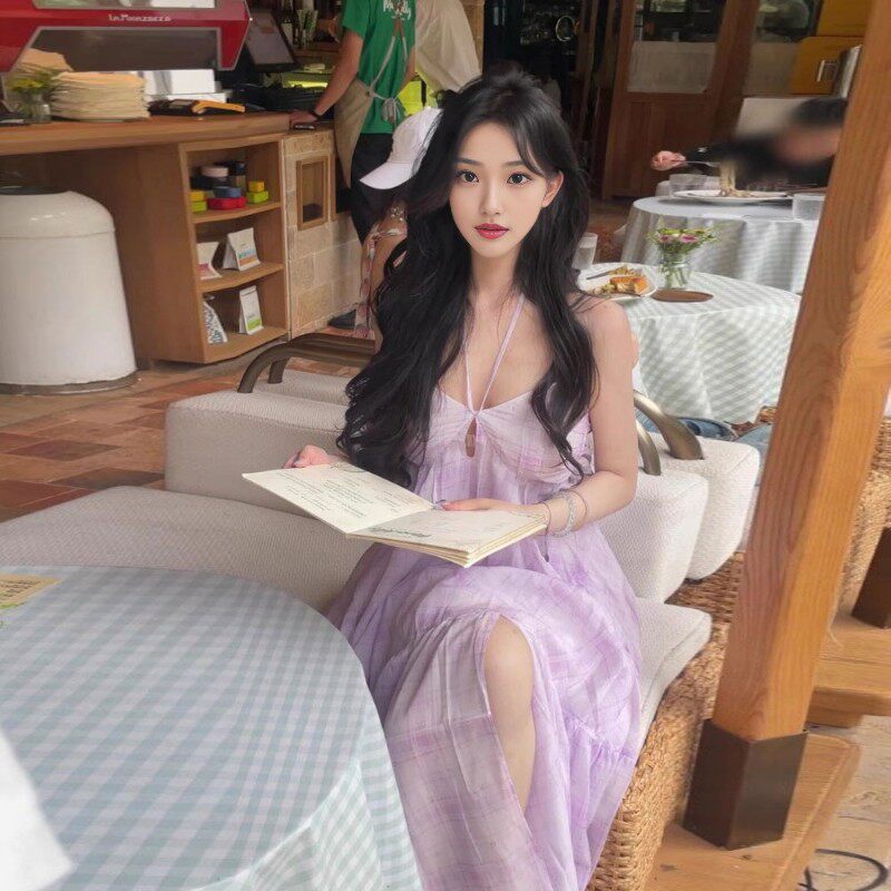 海边度假沙滩裙仙女夏季新款长款纯欲紫色露背挂脖连衣裙