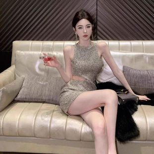 辣妹性感生日party小礼服名媛纯欲风露腰连衣裙短款