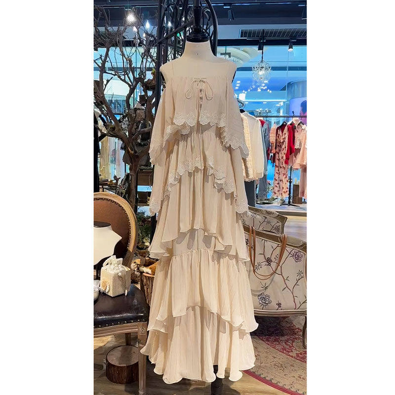 法式超好看独特漂亮吊带连衣裙子女夏2025新款今年流行爆款蛋糕裙