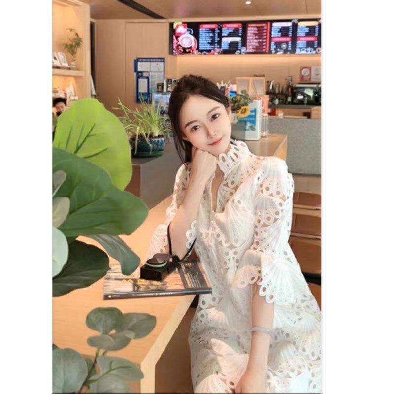夏季新款温柔风法式蕾丝镂空连衣裙女夏显瘦气质白色仙女裙