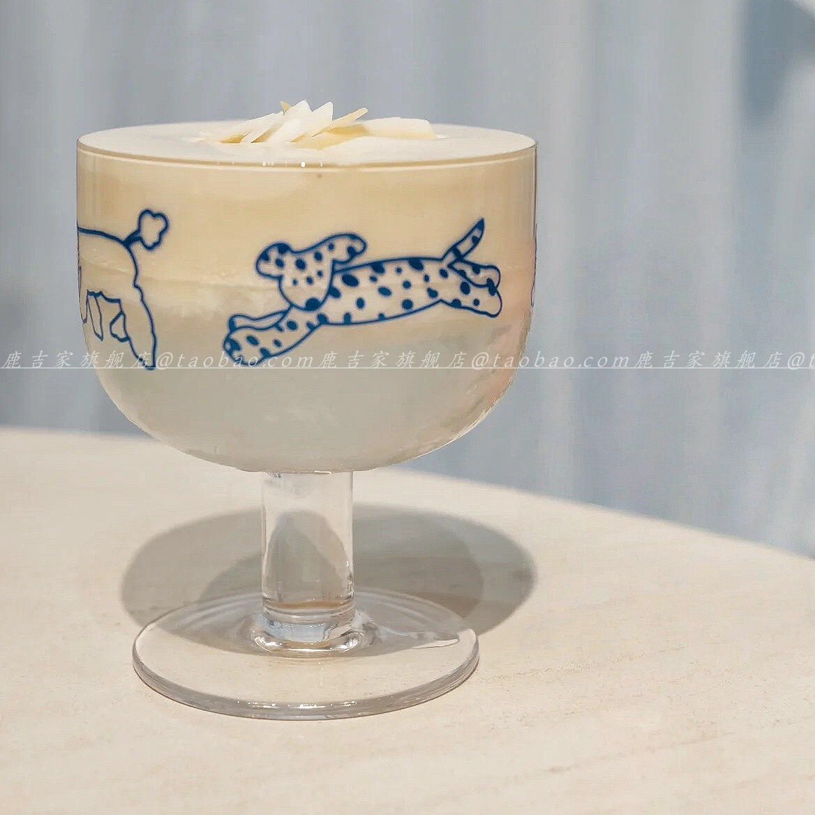 卡通可爱插画高脚杯韩式冰淇淋杯