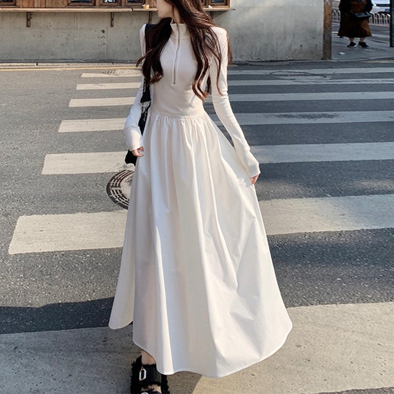五笔蟹赫本风长袖Polo领连衣裙女春秋季新款设计感修身a字长裙子