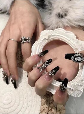 暗黑暴力兔渐变辣妹手工定制穿戴拆卸黑色美甲成品假指甲贴片