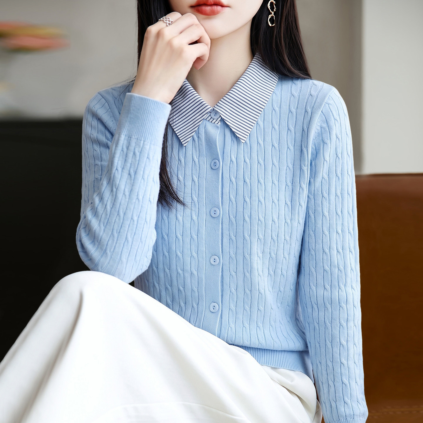 2026新款翻领纯色秋季大码针织开衫外套女洋气中老年女装上衣毛衣