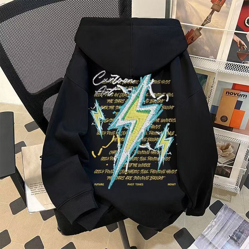 闪电图案美式复古宽松连帽卫衣男