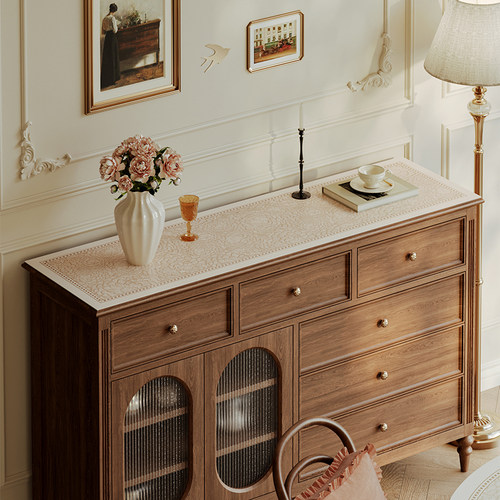 伴居年华法式皮革边柜垫