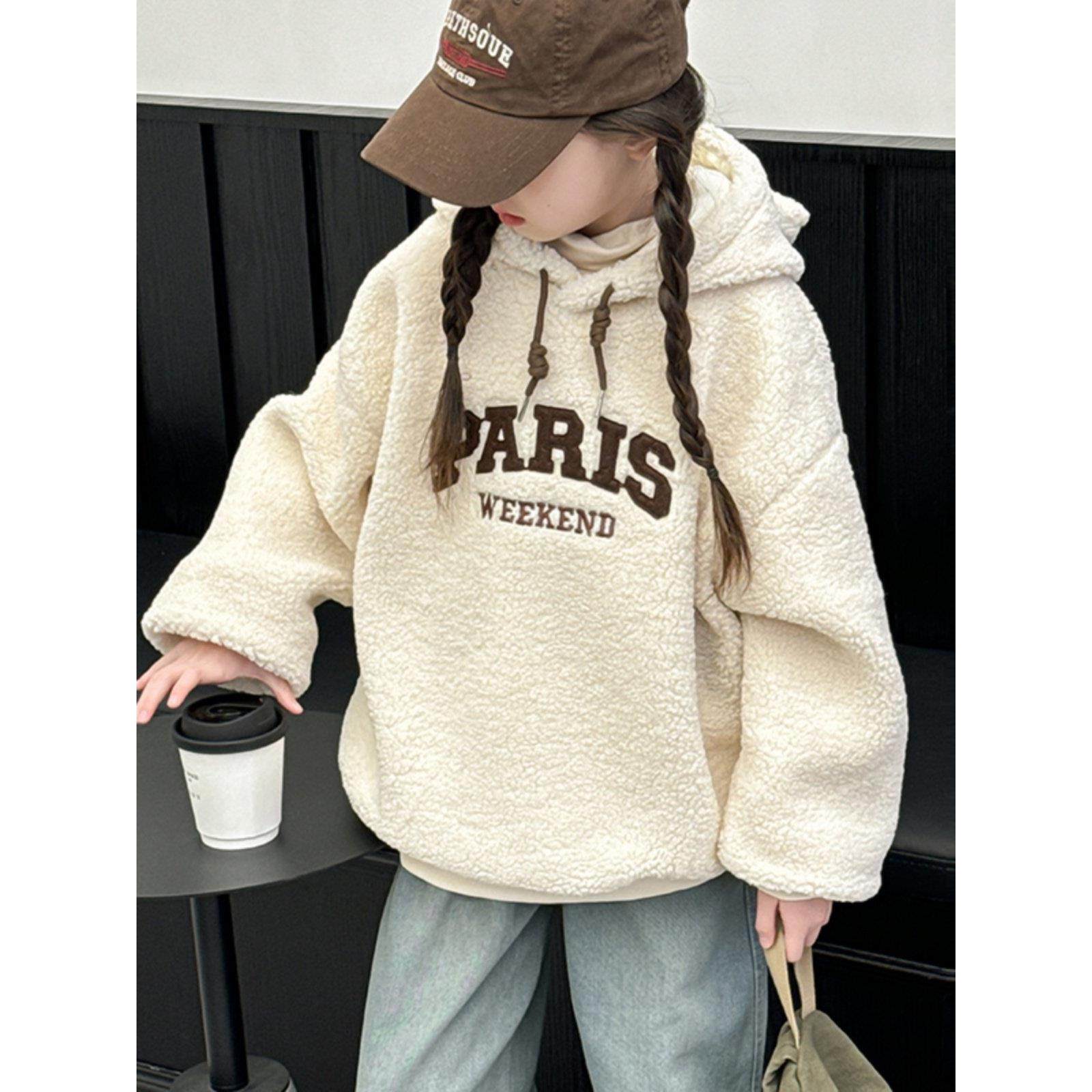 女童羊羔绒卫衣秋冬2024新款中大童刺绣毛毛衣加绒韩版连帽套头衫