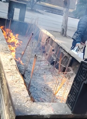 这才是真正的庙观香炉灰！
