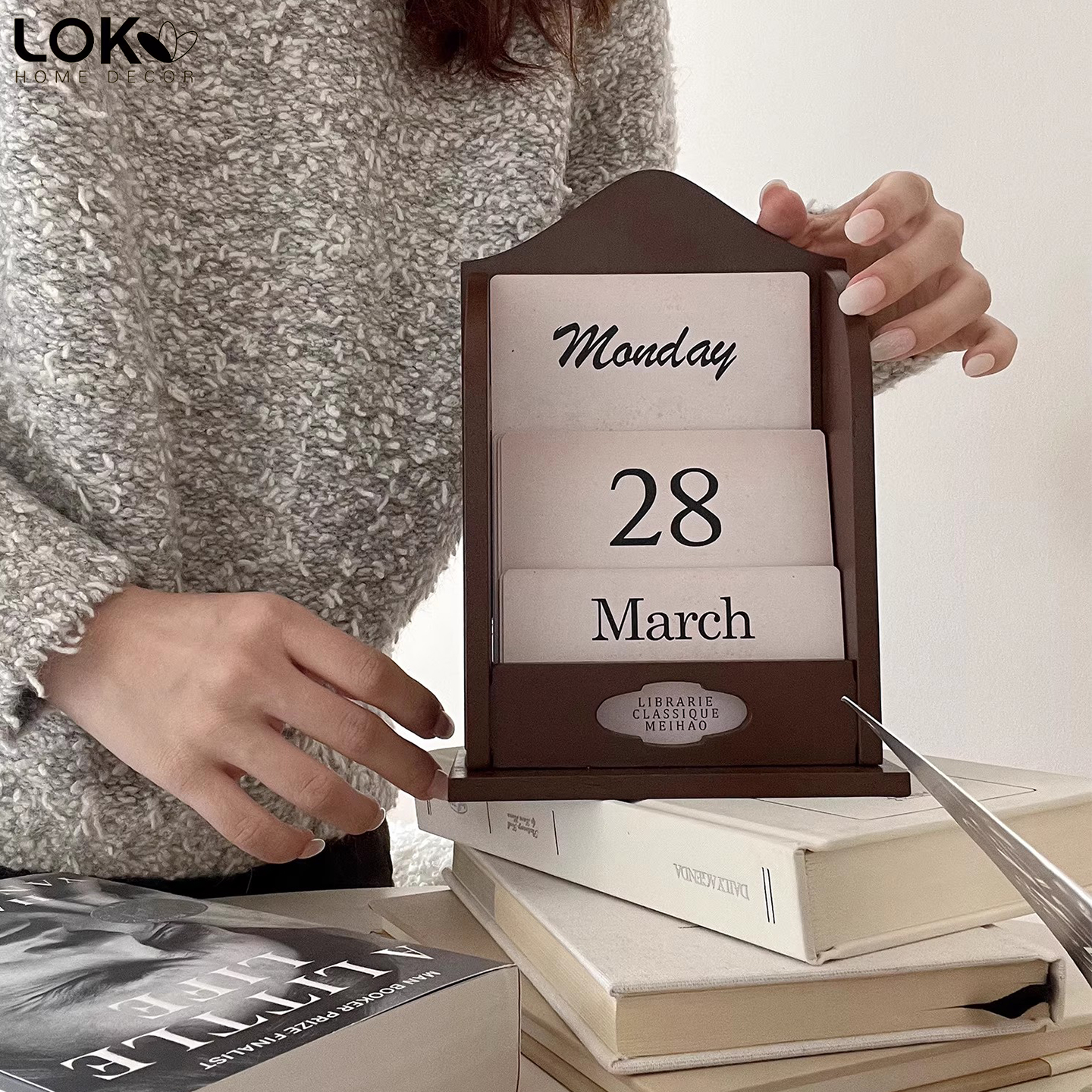 法式轻奢实木台历乔迁新居送礼创意日历玄关家居客厅装饰品摆件
