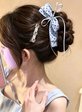 蓝色缎面波点飘带蝴蝶结香蕉夹