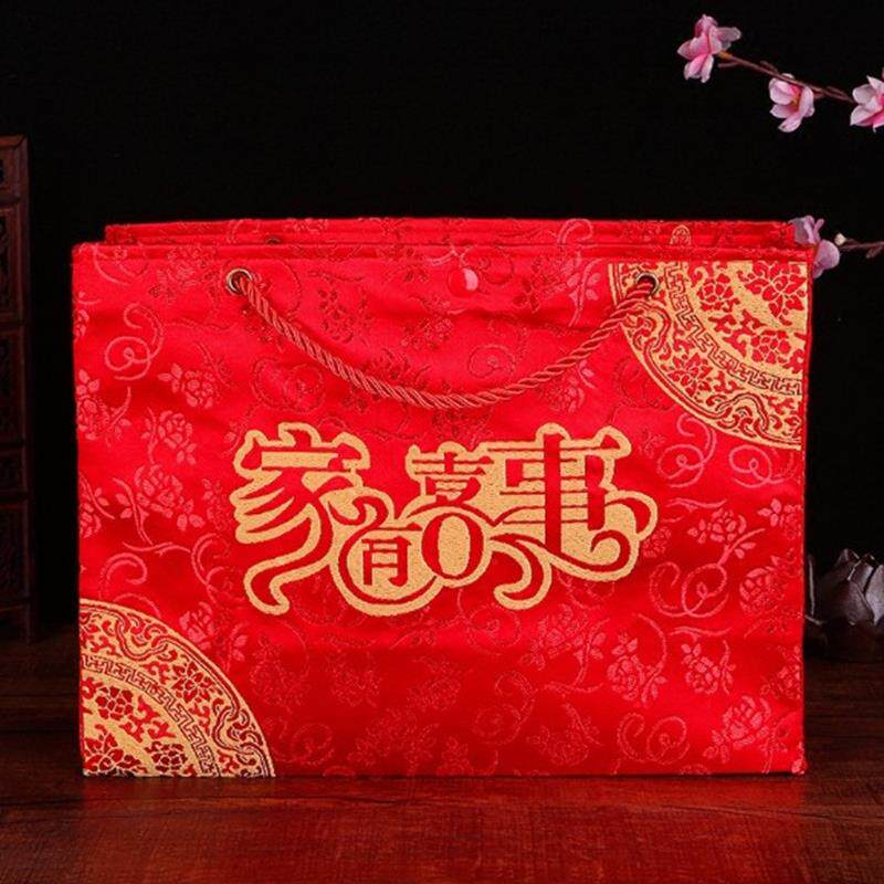 婚庆大红色锦缎彩礼10万布艺戏子礼金袋聘金红包袋满月回礼手提袋