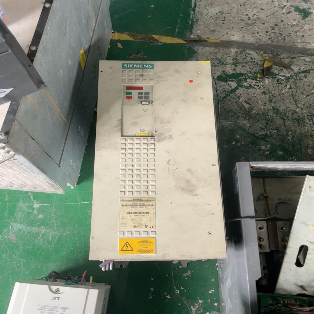 （设备配件）Z-外6-，功能西门子不错，7ED61成色正常SE7024