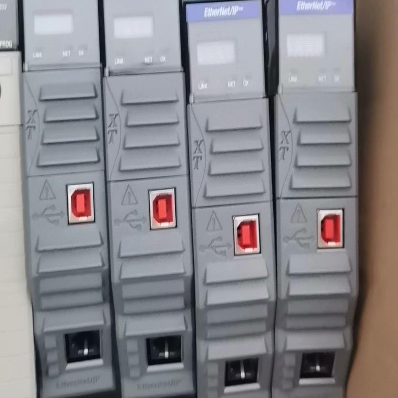 AB 1756-EN2TP 的 AB 1769-OF2