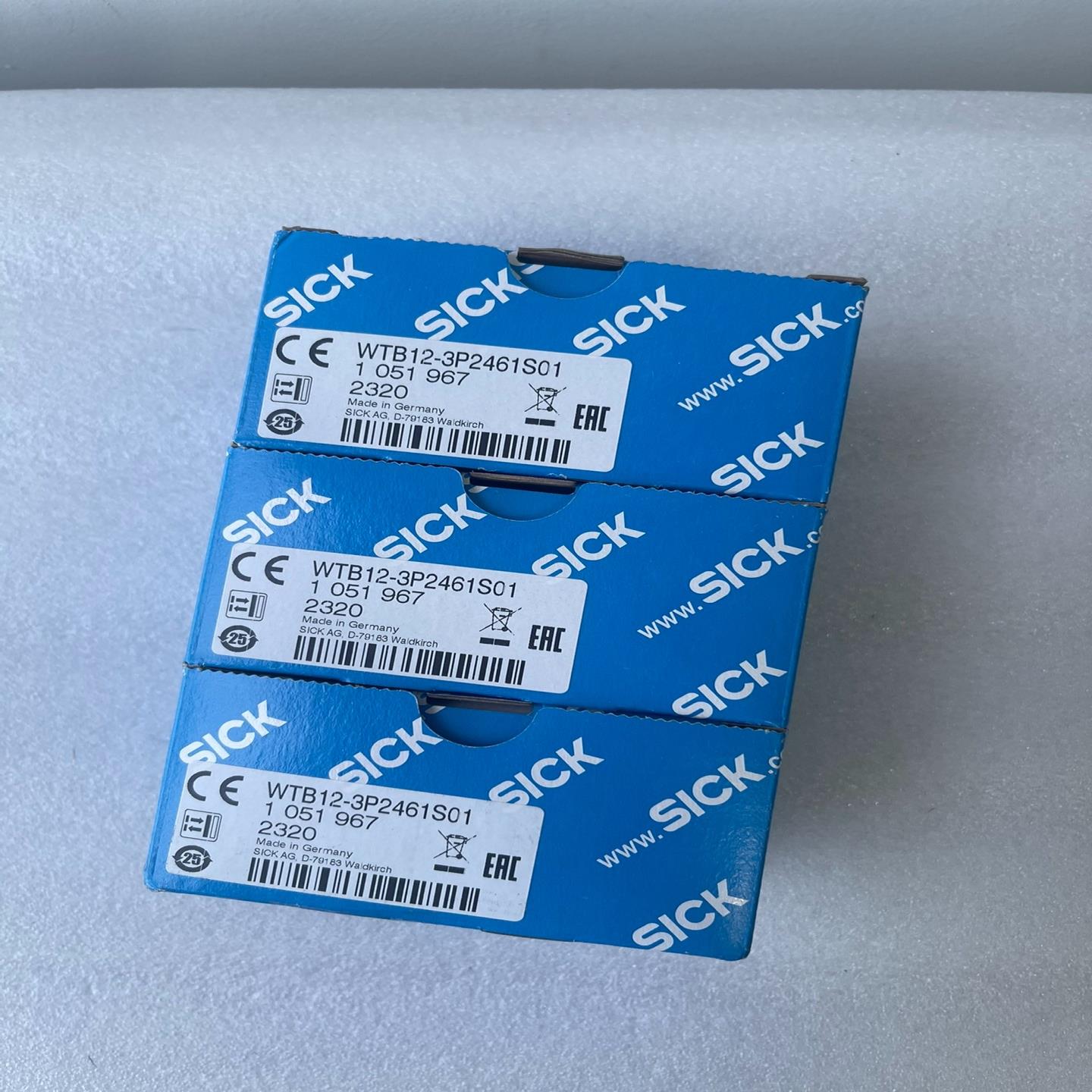 1051967 WTB12-3P2461S01西克光电传感器