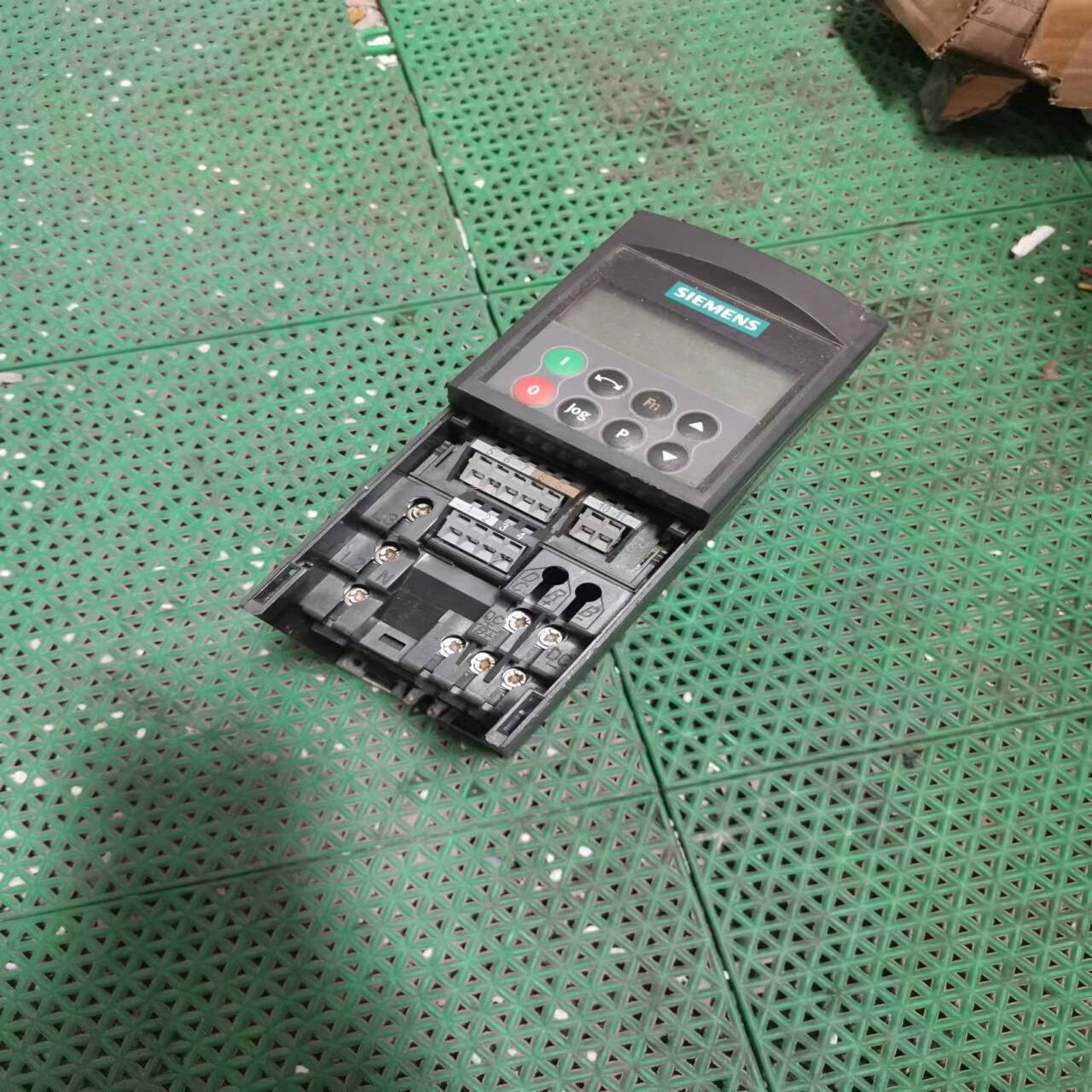 （设备配件） 6--UD175SE64200.75AA12变频器西门子