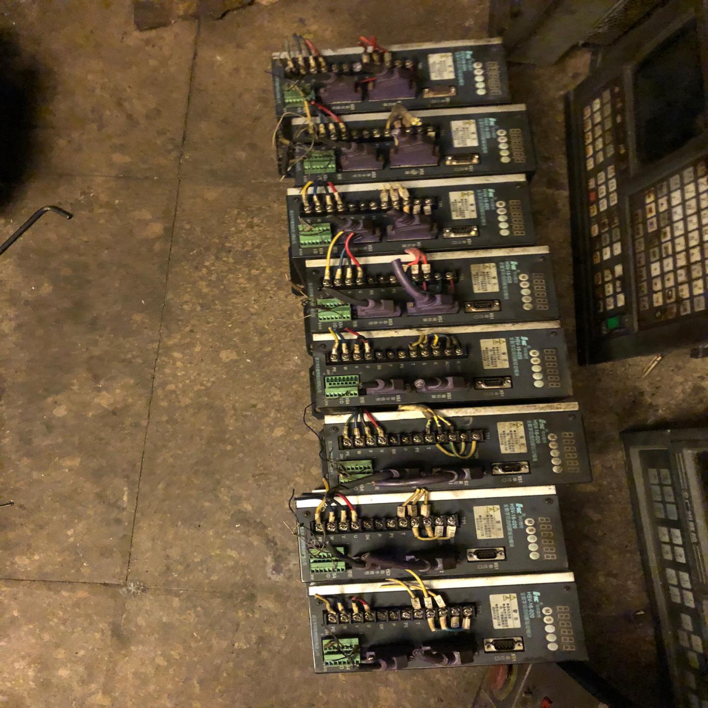 （设备配件）华中伺服驱动器HSV-16-020 ，