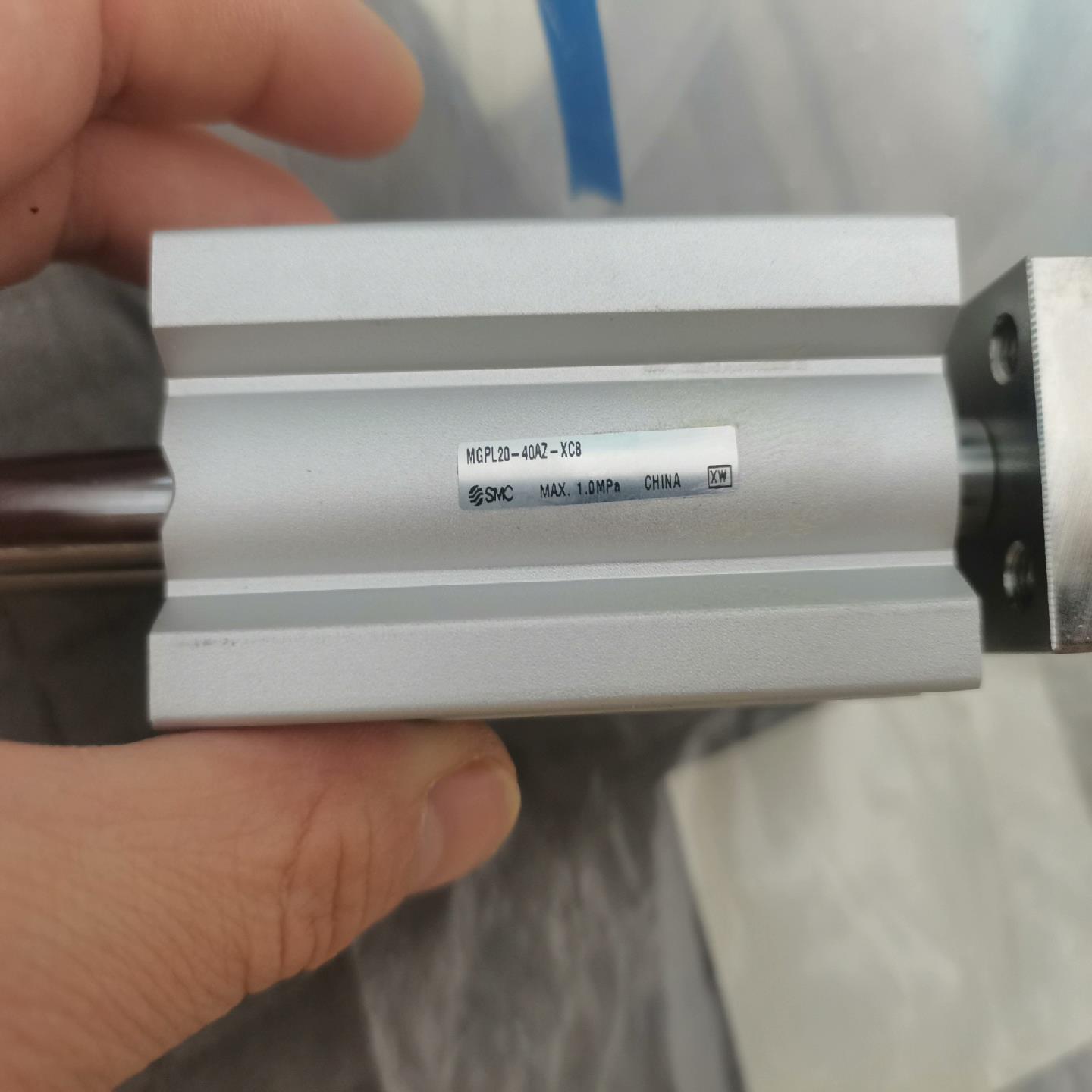 原装带导杆气缸MGPL20-40Z，新，无磕碰MGPM16-