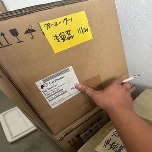 2J全新富士变频器11KW FRN11G1S 220V