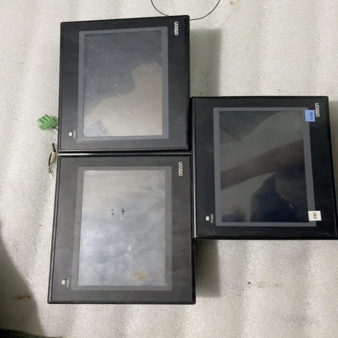 NB7W-TW00B现货如图3台