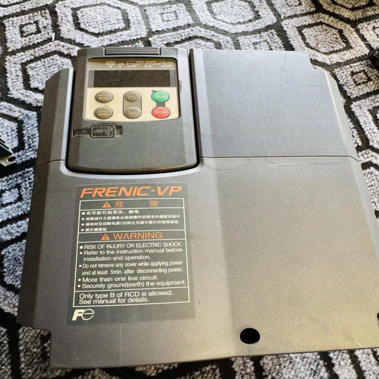 富士变频器FRN11F1S-4C    11kw