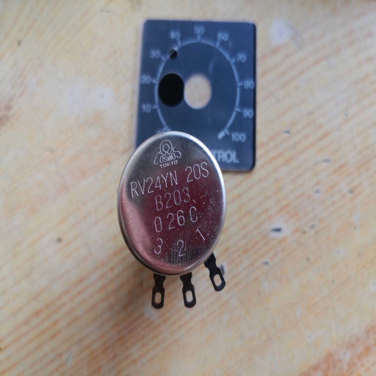 电位器RV24YN  20S