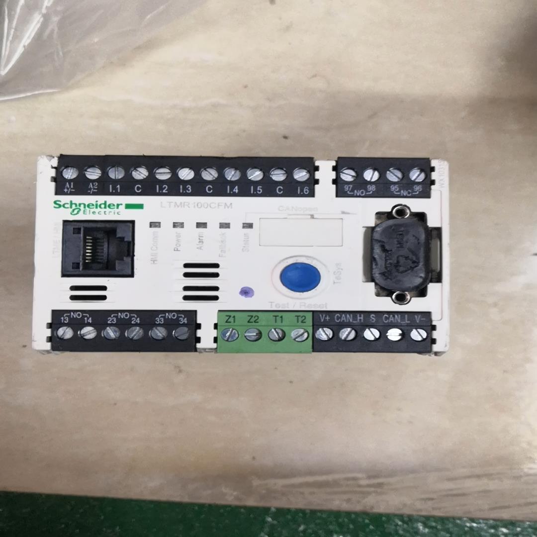 电动机保护控制器 LTMR100CFM  成色好，相片实拍标