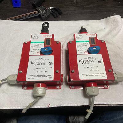 霍尼韦尔拉线限位开关 1CPSA1 ，，功能完好，实